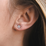 עגילי יהלומים איימי זהב לבן