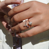 טבעת אירוסין טוני אובל זהב לבן