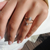 טבעת אירוסין אובל זהב לבן זהב אדום טוני