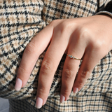 טבעת יהלומים עדינה דפנה