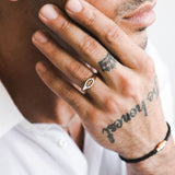 טבעת חותם לגבר יהלומים ואמייל