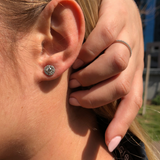 עגילי large halo