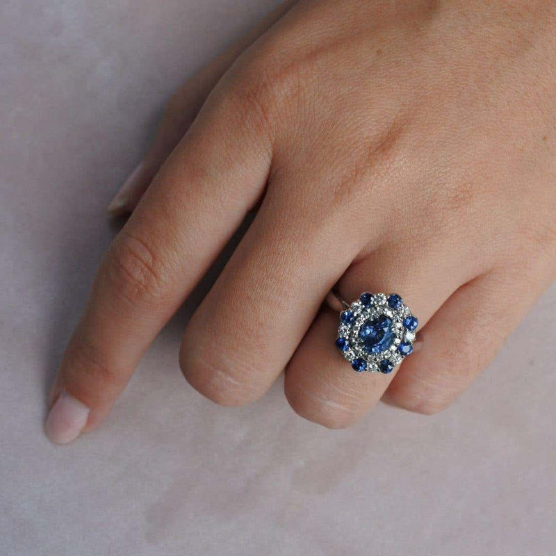 טבעת יהלומים עם אבן חן ספיר 2.50 קראט One of A Kind